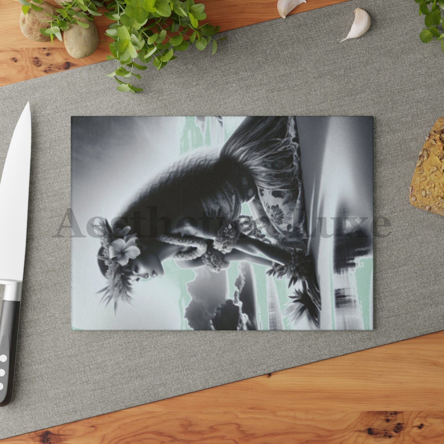 Tropical Hula Girl Glass Cutting Board - Elegant Kitchen Decor for Cooking & Entertaining